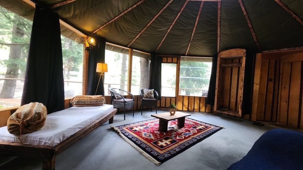 Executive Loft lounge with bay windows